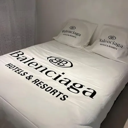 Balenciaga Apartment Echirolles